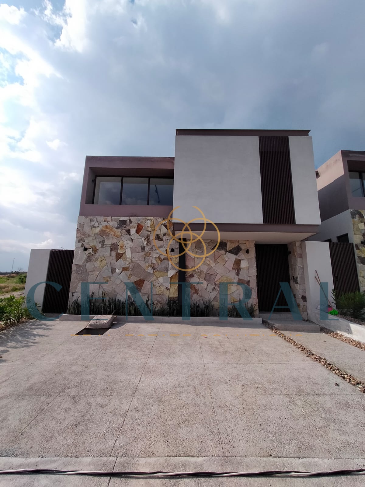 Casa en Renta en Juriquilla a 5min de Av. Paseo de la República $18,000 (Rentada)